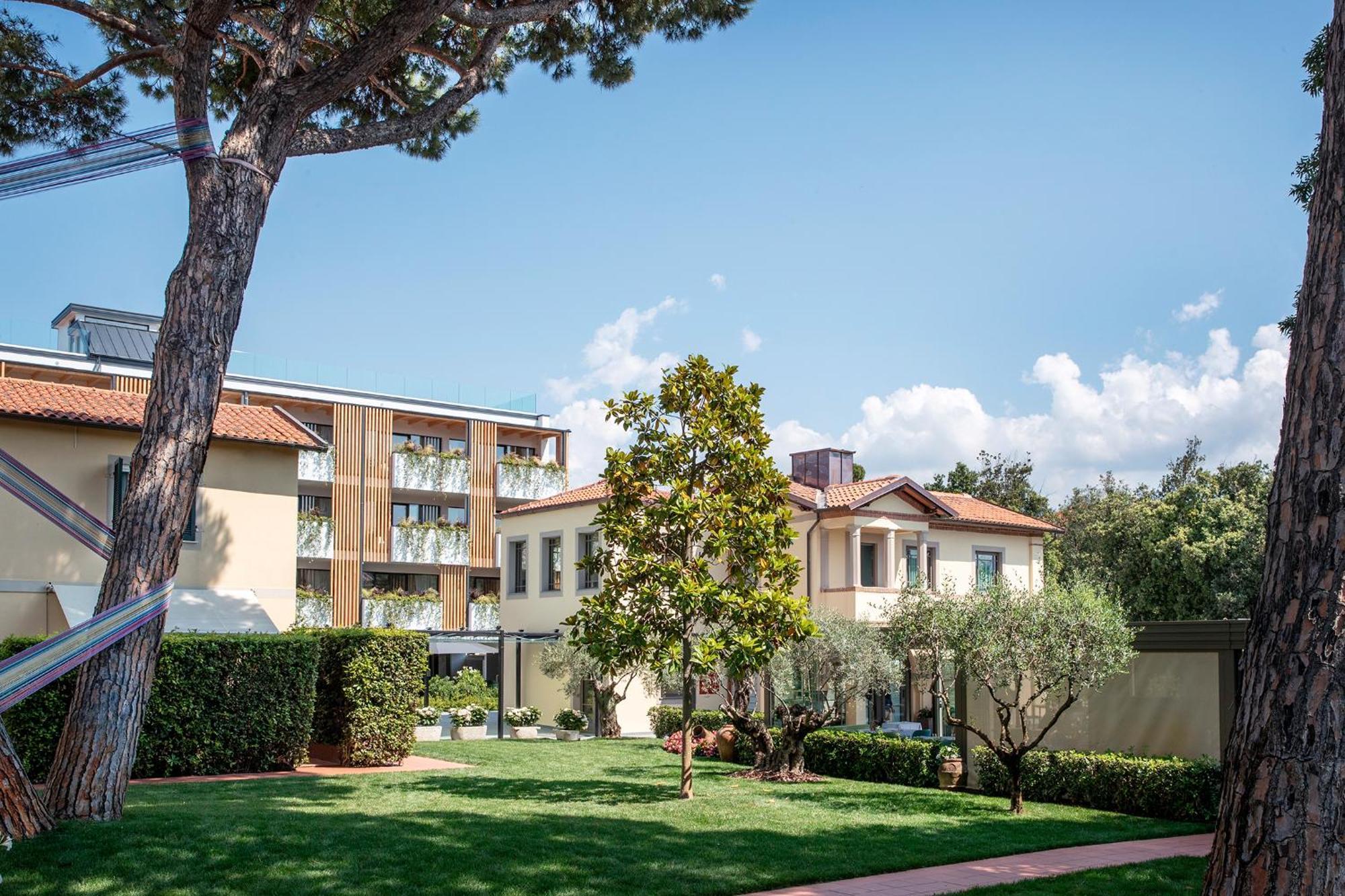 Hotel Byron Forte dei Marmi Exterior photo